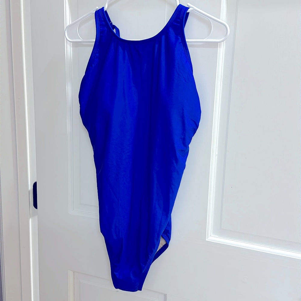 Kona Sol Women’s onepiece deep blue swimsuit size L(12-14) adjustable straps NWT